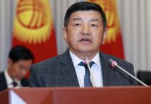 Айтылган сөз – атылган ок! Акылбек Жапаровдун убадалары аткарылабы? Серепчилер эмне дейт?