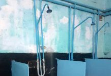 Ни горячей воды, ни канализации. В каких условиях живут дети в школе-интернате в Джалал-Абаде. ФОТО