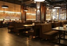 В Бишкеке в 4-х филиалах «Империи пиццы» отравились посетители