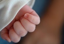 В Бишкеке нашли тело младенца в пакете