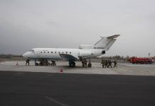 Сотрудники ГКНБ «предотвратили» попытку угона самолета в аэропорту Оша