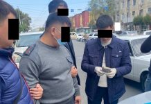В Оше за вымогательство взятки задержан лейтенант милиции. Фото