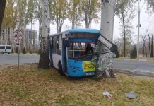 В ДТП с автобусом в Бишкеке пострадали более 20 человек