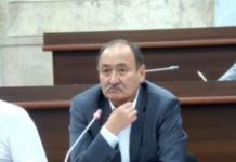 Акылбек Жапаров министрге эскертүү берди