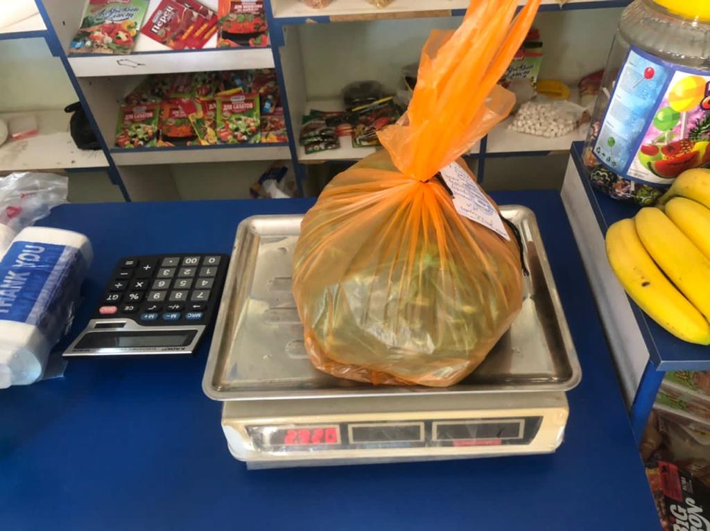 5 В магазине Бишкека в коробке с яблоками нашли 3 кг гашиша