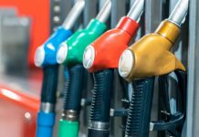 В Кыргызстане бензин и дизель могут подешеветь на 3-4 сома