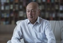 Жогорку Кеңешке талапкерлердин бири 81 жашта