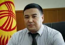 Лейлек районунун акими Алмазбек Рахманкулов кызматынан кол жууду