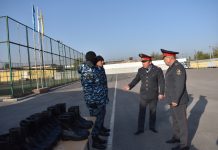 Октябрь Урмамбетов ИИМдин “Шумкар” атайын багыттагы полкунда туу көтөрүү аземине катышты