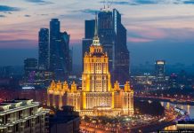 Путин ресторан менен клубдардын түнкүсүн иштөөсүнө тыюу салды