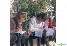 Баткенде окуучулар сыртта билим алышууда