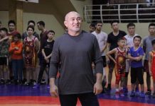 Мээрим Жуманазарованын машыктыруучусу Чынарбек Изабеков ардагерлер арасында дүйнө чемпиону аталды