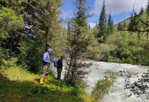 Мужчина и женщина пропали в горах на Иссык-Куле