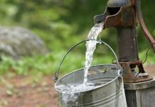 Депутат Атазов мекеме жетекчилери элди алдап келгенин айтты