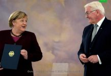 Ангела Меркель кызматын тапшырды