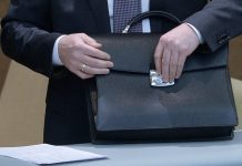 ГКНБ: Кандидат-одномандатник нарушил порядок финансирования избирательной кампании