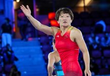 Тыныбекова Америкадагы кыргызстандыктар менен жолугушту