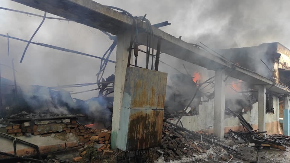 1259484.24d9a28e474b5a529b42bdc4b36aa08b В результате пожара на заводе «Ак-Тилек» в Бишкеке пострадали 10 человек. Фото