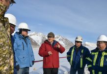 ФОТО. Акылбек Жапаров съездил на месторождение Кумтор
