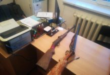 Көлдүктөр мыйзамга баш ийип, курал-жарактарын милицияга өткөрүшүүдө, – видео