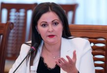 Никитенко: “Силер эмне жумуш кыласыңар?”