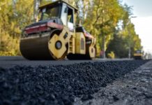 Из выделенных средств на ремонт дорог в Бишкеке украдено 360 млн сомов