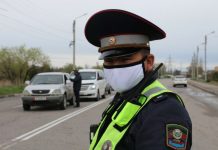 Жол эрежесин бузгандыгы үчүн пара сунуштаган жаранга карата сотко чейинки өндүрүш иши ачылды