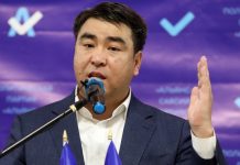 Жанар Акаев: Грядут тяжелые времена, поэтому в парламент должны прийти депутаты, которые могут отстоять интересы граждан