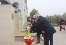 Баткен шаарында Тарых жана ата-бабаларды эскерүү күнүнө арналган иш-чара болду