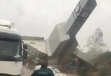 В результате разрушительного урагана в Стамбуле погибли 4 человека