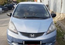 В Бишкеке девушка на «Хонде Фит» сбила пенсионерку и скрылась с места ДТП