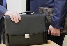 13 статс-секретарей министерств и ведомств освобождены от должностей