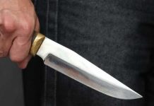 В отношении мужчины, который грозил суицидом в брокерской компании в Бишкеке, возбуждено дело