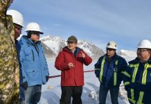 Акылбек Жапаров «Кумтөр Голд Компани» ишканасына барды
