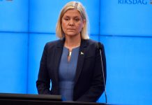 Премьером Швеции впервые избрали женщину. Но она ушла в отставку через несколько часов