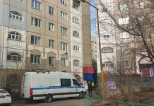 Алматыда келин үч баласы менен 9-кабаттан секирди