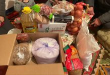 Нарын шаардык милициясы аз камсыз болгон үй-бүлөлөргө жардам көрсөтүштү