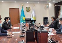 Дастан Дюшекеев Казакстандын билим берүү жана илим министри менен жолукту