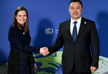 Садыр Жапаров Исландиянын премьер-министри менен жолугушту