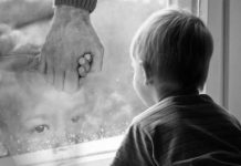 Өлкөдө багуучусунан айрылган балдардын пенсиясы жогорулады