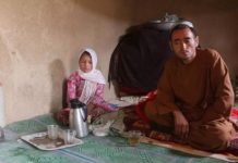 Бедные семьи в Афганистане продают своих дочерей, чтобы не умереть от голода
