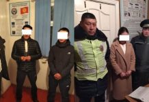 Трое парней похитили 18-летнюю девушку. Их поймали инспекторы УОБДД