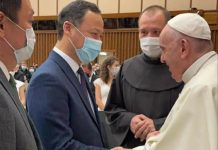 Казакбаев Ватикан мамлекетине барып, Рим Папасынын аудиенциясында болду