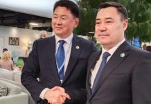 Садыр Жапаров в Глазго встретился с президентом Монголии