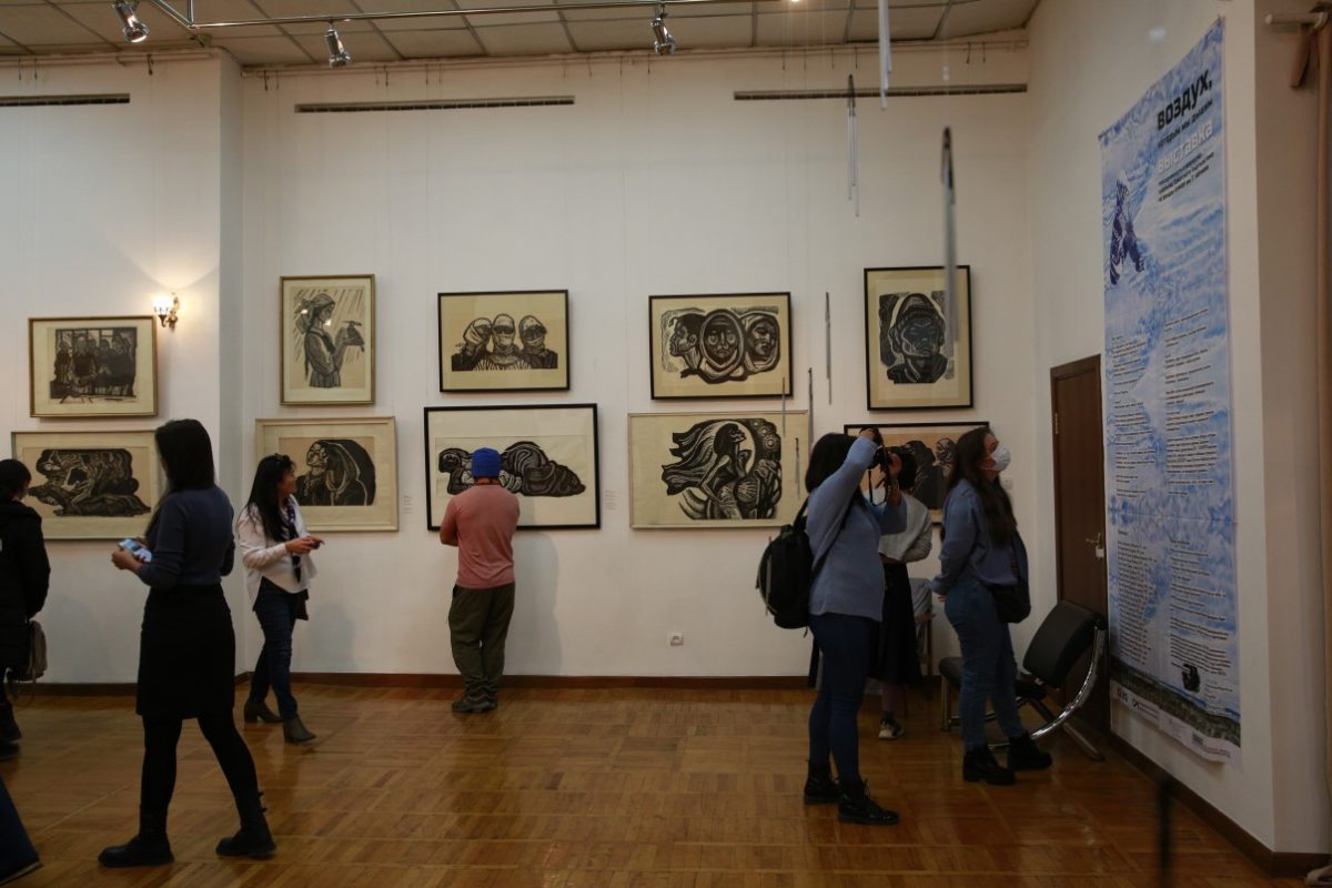 rg 1231 В Бишкеке открылась выставка «Воздух, которым мы дышим»