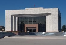 День в музее. А стоит ли увиденное $13 млн?