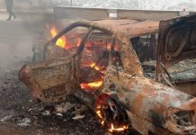 В Бооме легковушка врезалась в ограждение и загорелась. Пострадала женщина