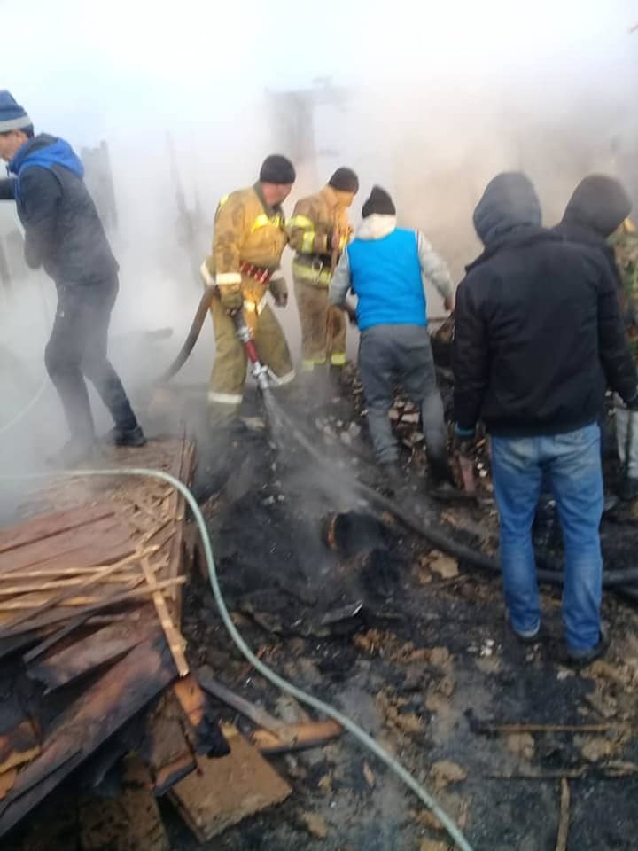 1290112.1a6b92fb6b372b3e190afc306272dc09 На Иссык-Куле в пожаре погибли трое маленьких детей. ФОТО