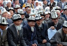 Суды аксакалов в Кыргызстане: самоуправство или необходимость?