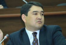 Бактыбека Калмаматова сняли с рейса и из аэропорта увезли в ГКНБ на допрос